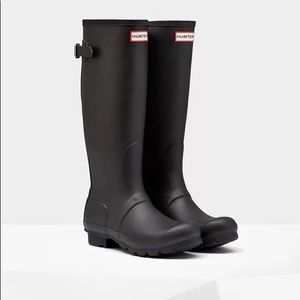 Black talk Hunter Rainboots